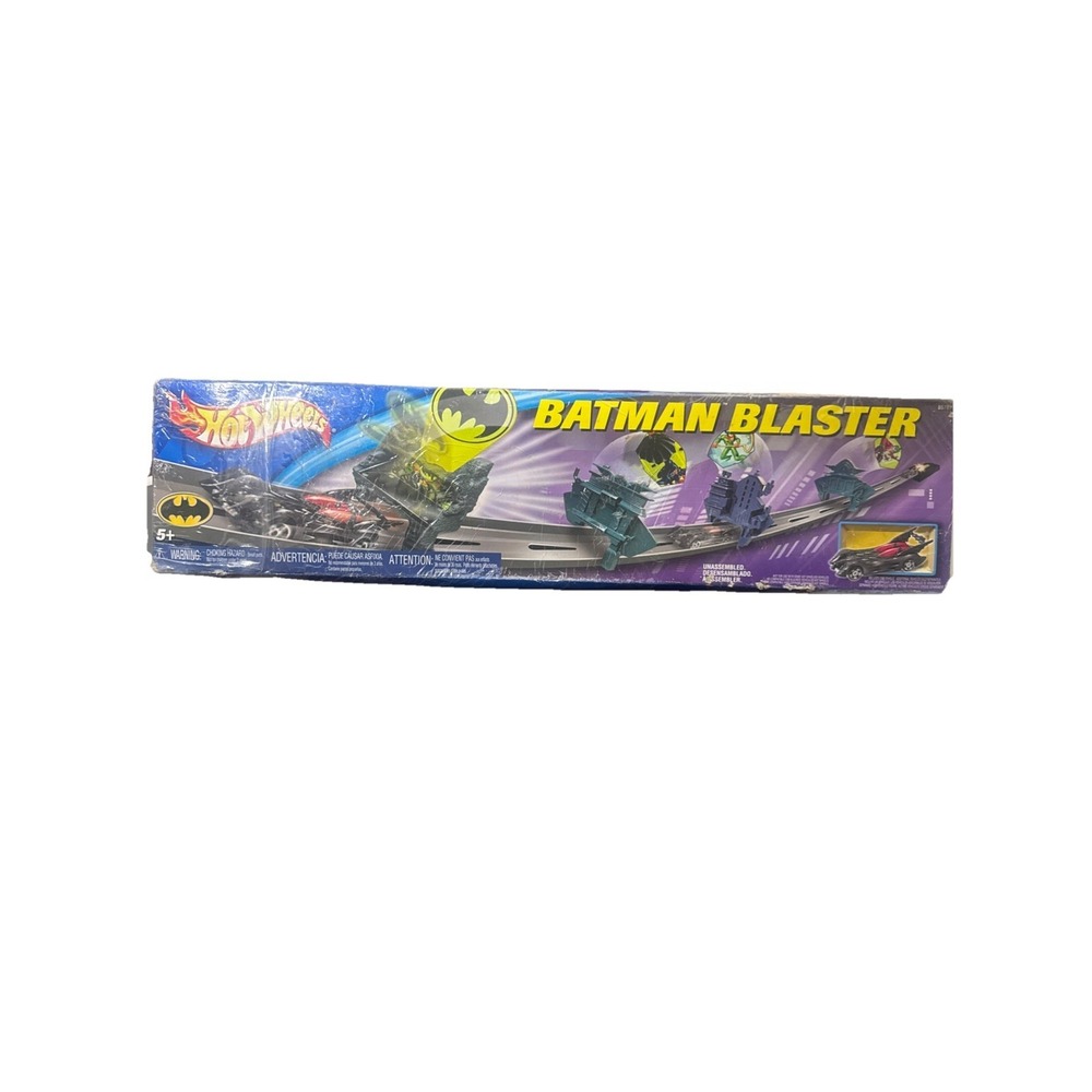 BATMAN BLASTER PLAYSET HOT WHEELS  2003 CAR SET VEHICLE Unopened‎ Batmobile Car